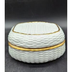 Vintage Limoges Porcelain Basketweave Trinket Dresser Box While 5.25" Lidded